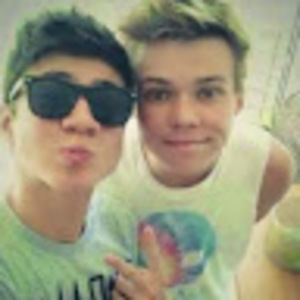 Meet your Posher, Mae